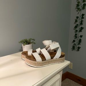 steve madden kimmie platform sandals